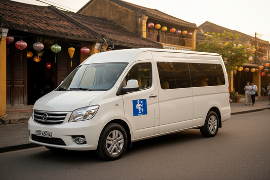 Thuê Xe Du Lịch 16 Chỗ TPHCM Giá Rẻ, Đời Mới | Thuê Xe Local